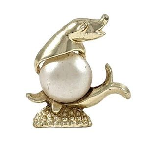 Vintage Seal Pinniped Faux Pearl Gold Tone Brooch Pin